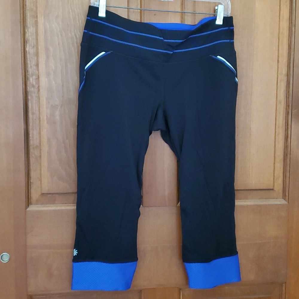 Athleta Capri Pants matching shirt above